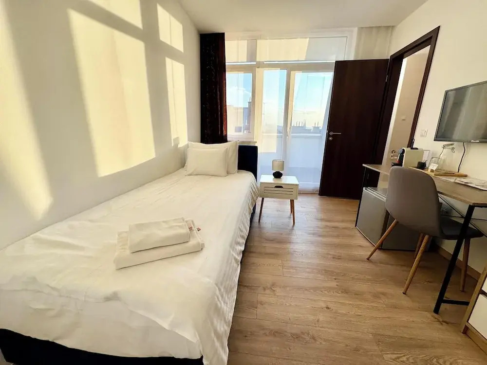 Photo - Rooftop City Residence with Underground Parking