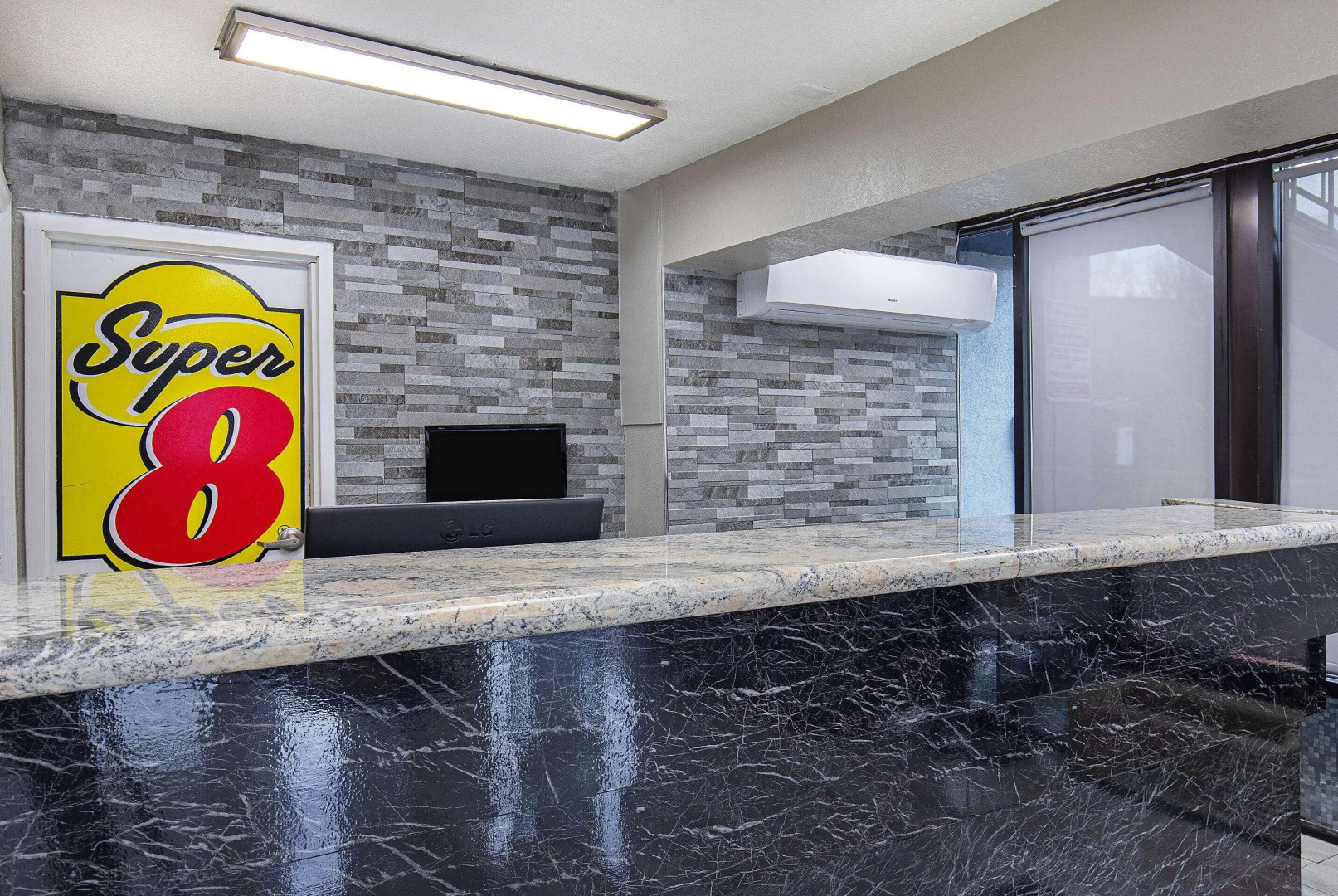 Foto - Super 8 by Wyndham Nashville West