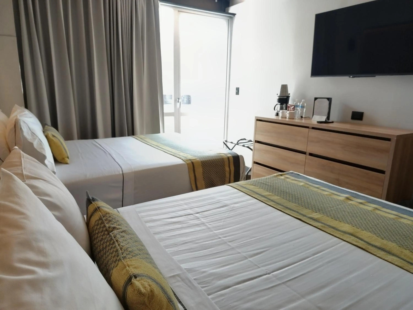 Photo - Hotel Block Suites