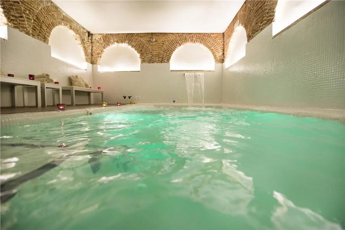 Foto - Hospes Puerta de Alcalá, a Member of Design Hotels