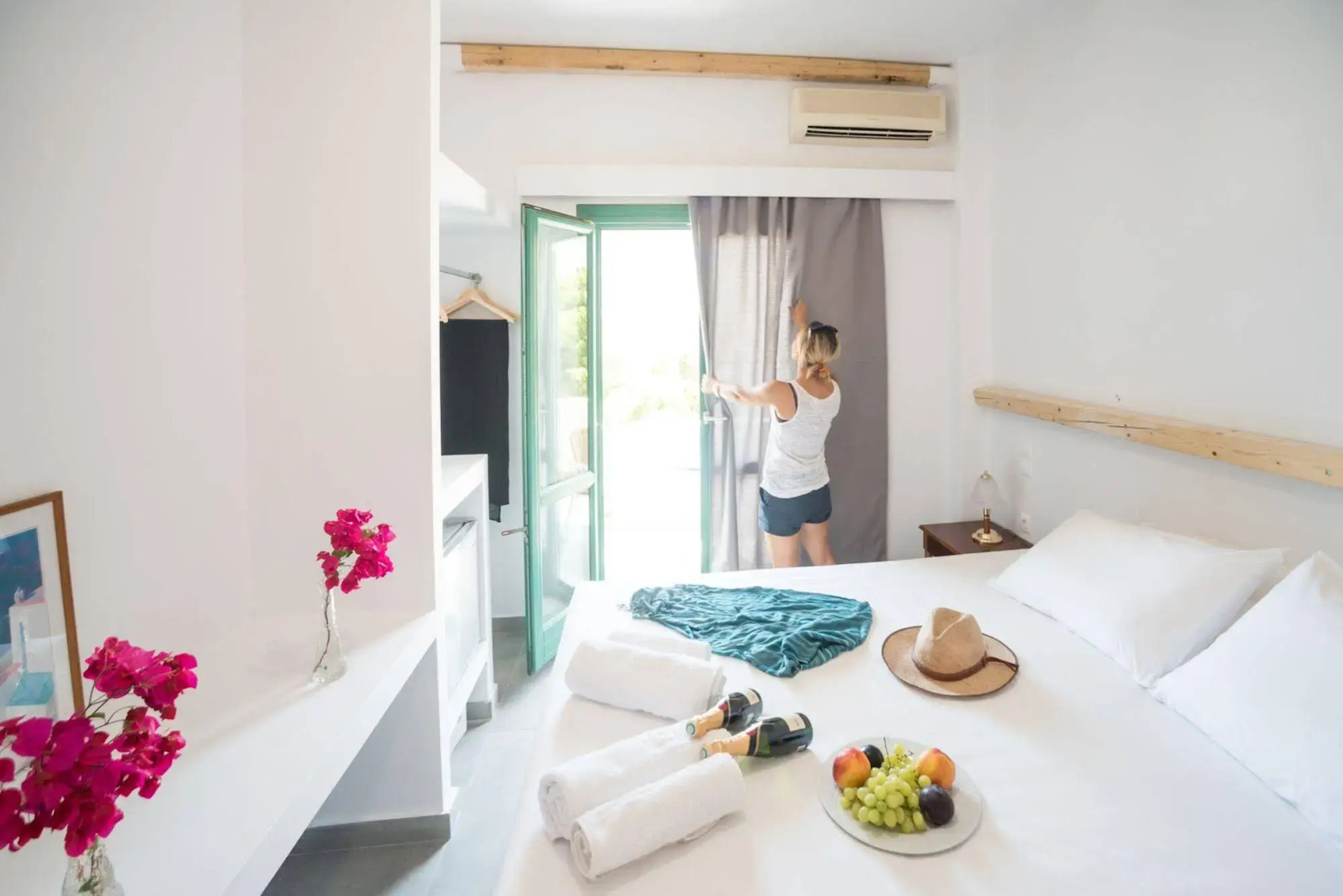 Photo - Ifestia Hotel