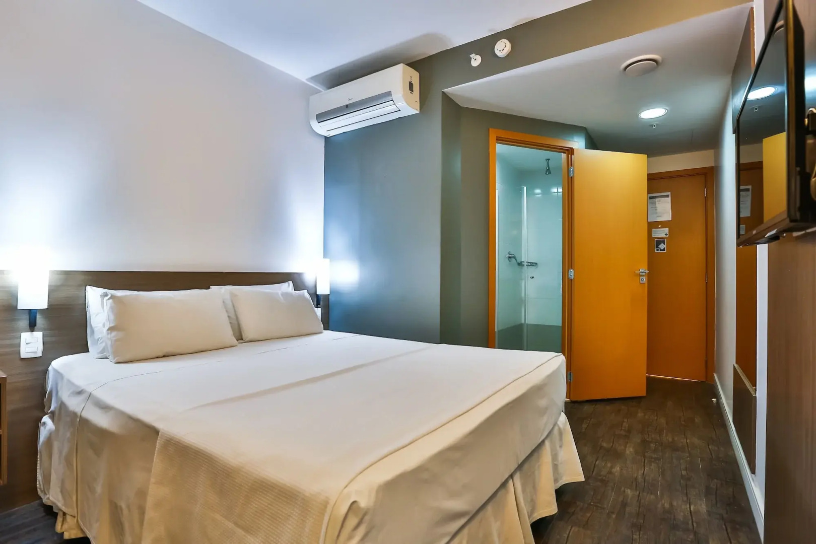 Foto - San Diego Express Barro Preto