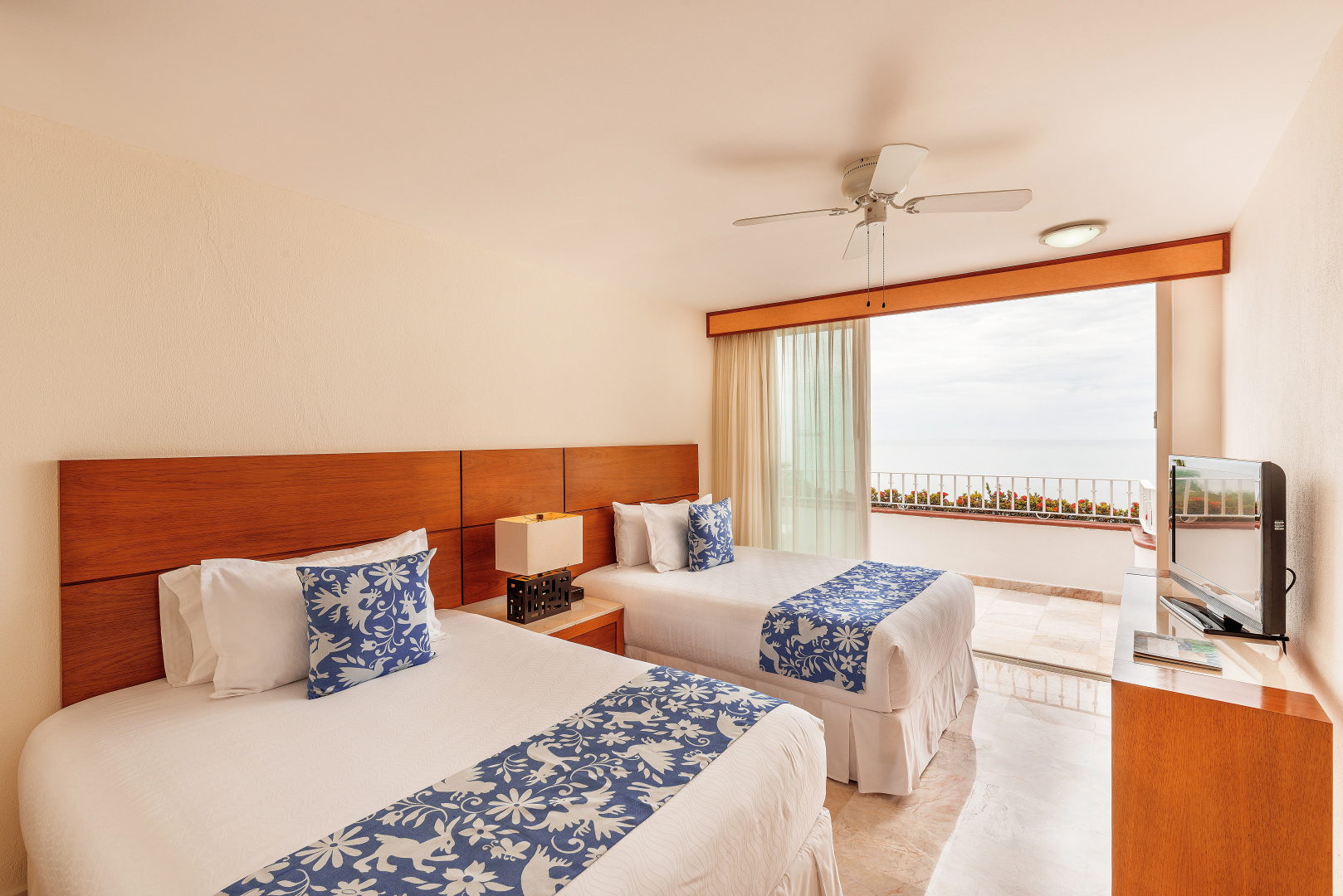 Photo - Grand Miramar All Luxury Suites & Residences