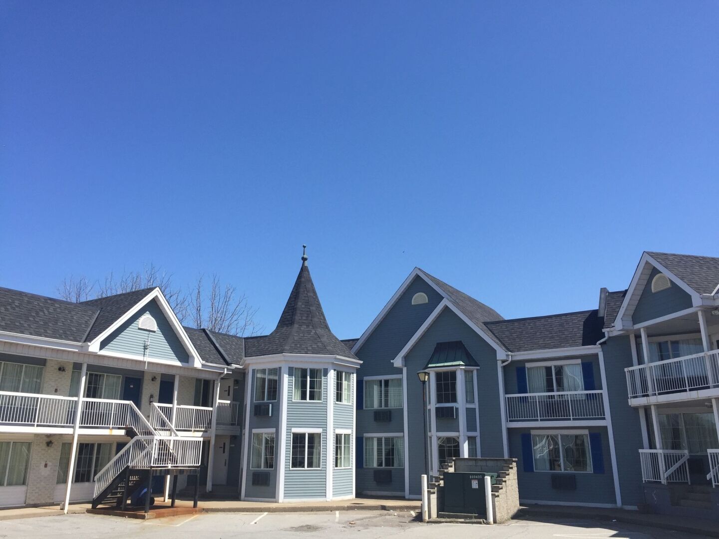 Foto - Falls Lodge & Suites