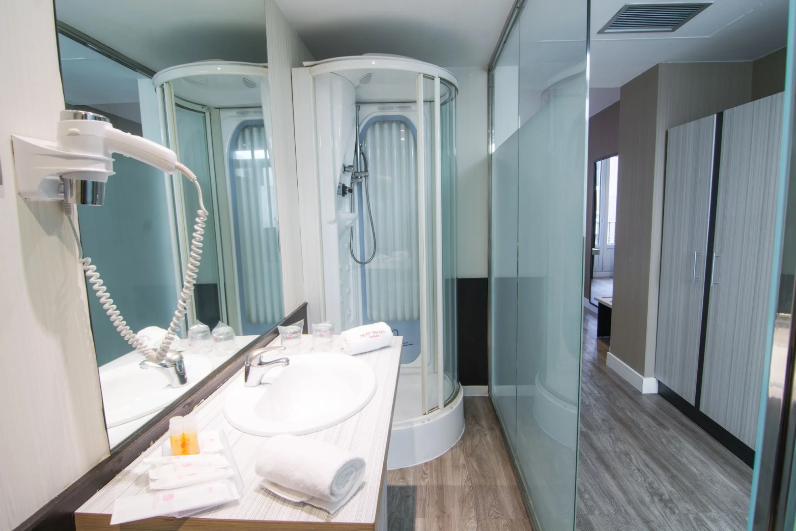 Foto - Petit Palace Arenal