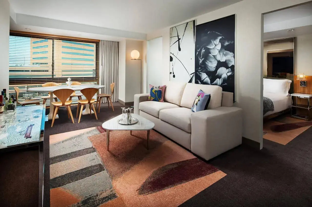 Photo - SLS Hotel, a Luxury Collection Hotel, Beverly Hills