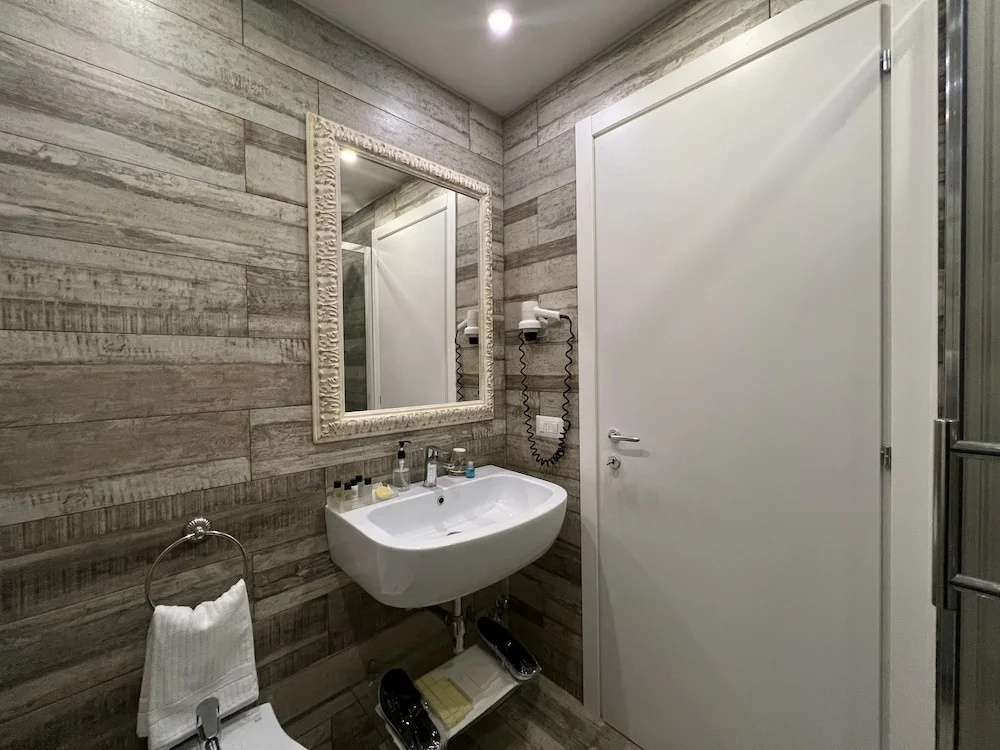 Photo - Domus Deorum Deluxe