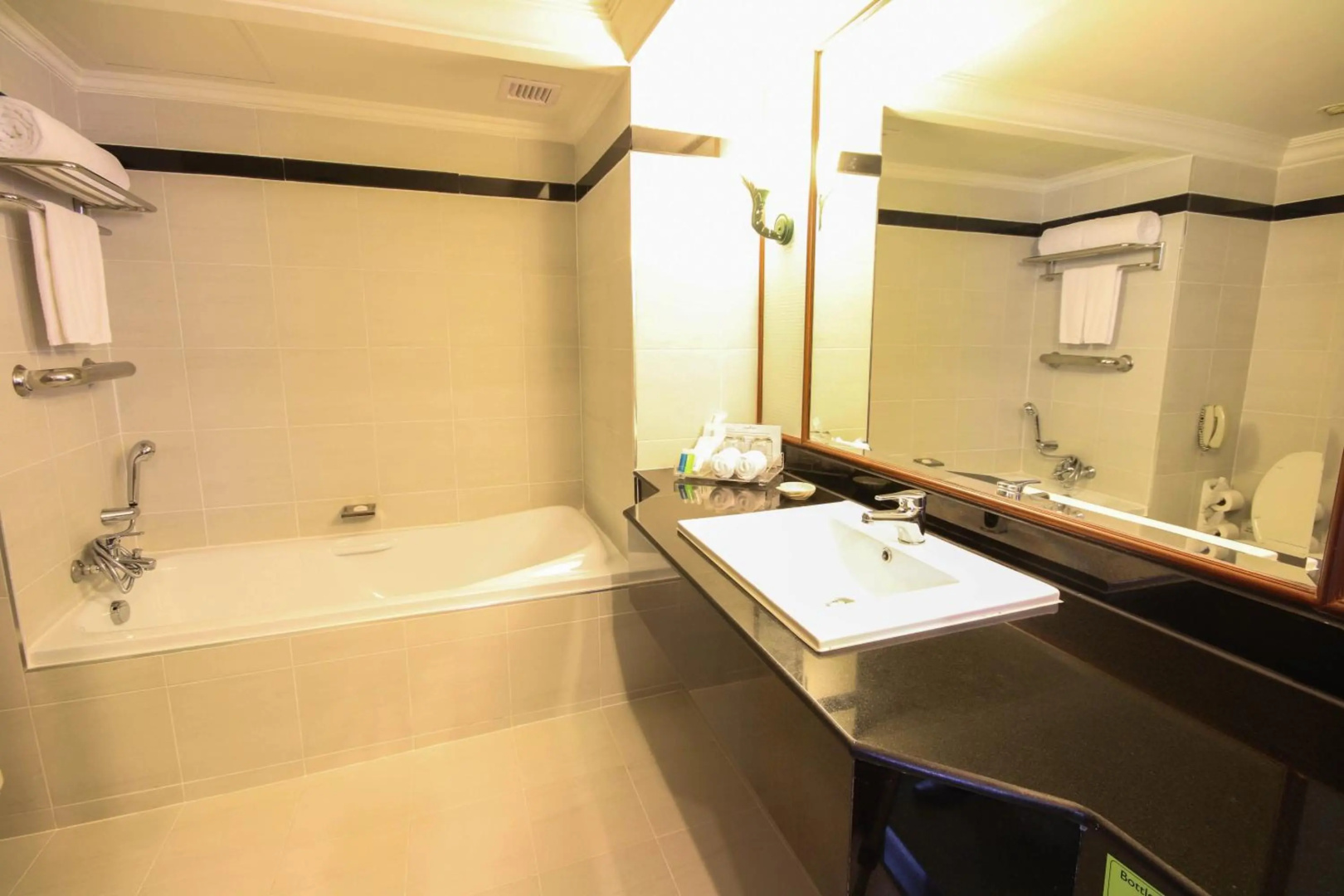 Foto - Golden Tulip Sovereign Hotel Bangkok