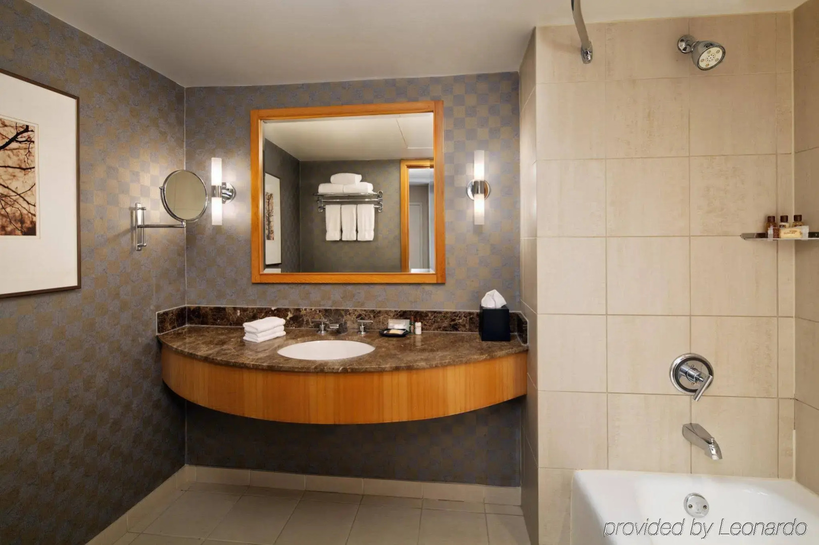 Photo - Sheraton Vancouver Wall Centre