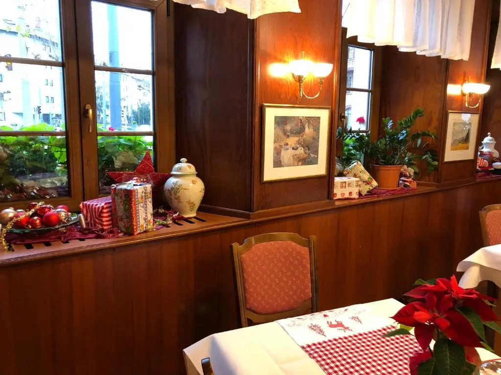 Foto - Hotel Rose Heidelberg inklusive Frühstück, Saunanutzung und Parkplätze nach Verfügbarkeit