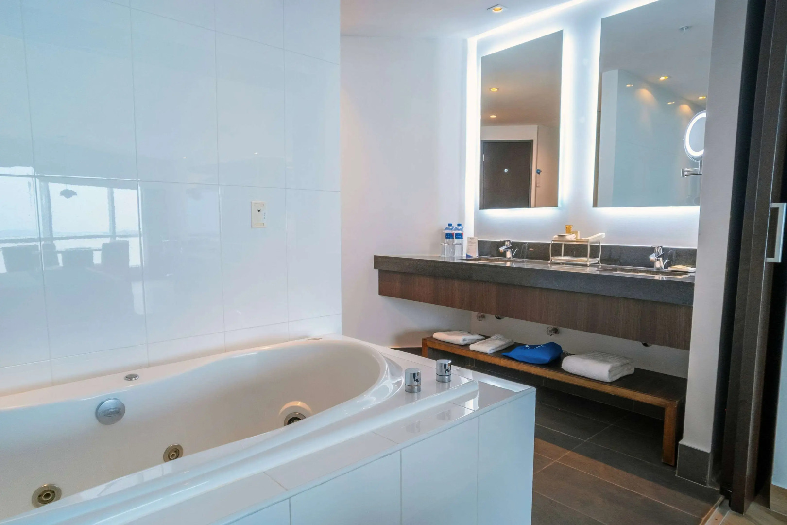 Photo - Wyndham Guayaquil, Puerto Santa Ana
