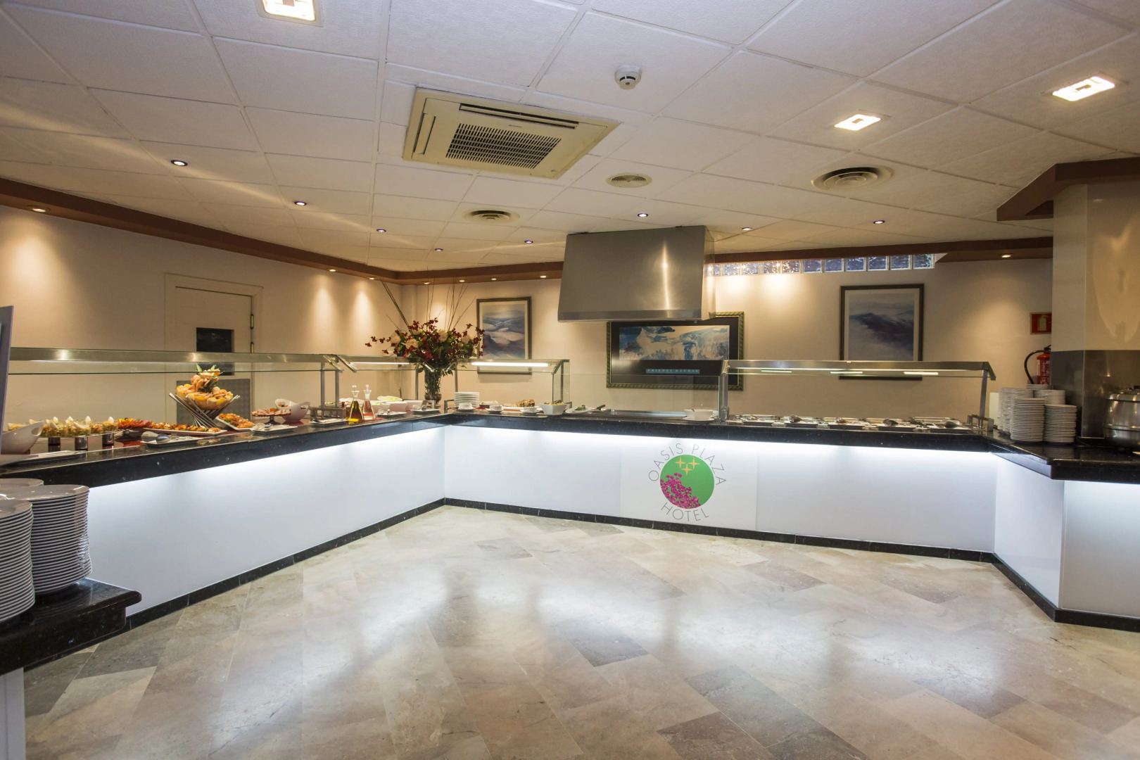 Photo - Hotel Oasis Plaza