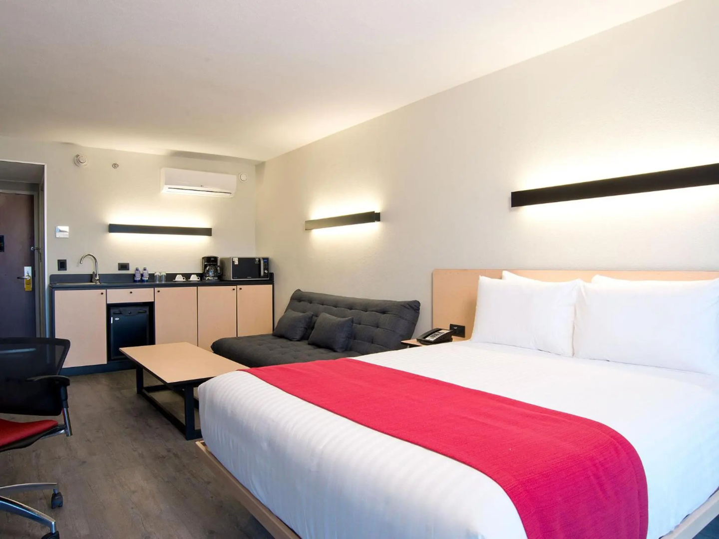 Photo - City Express by Marriott Santiago Aeropuerto Chile