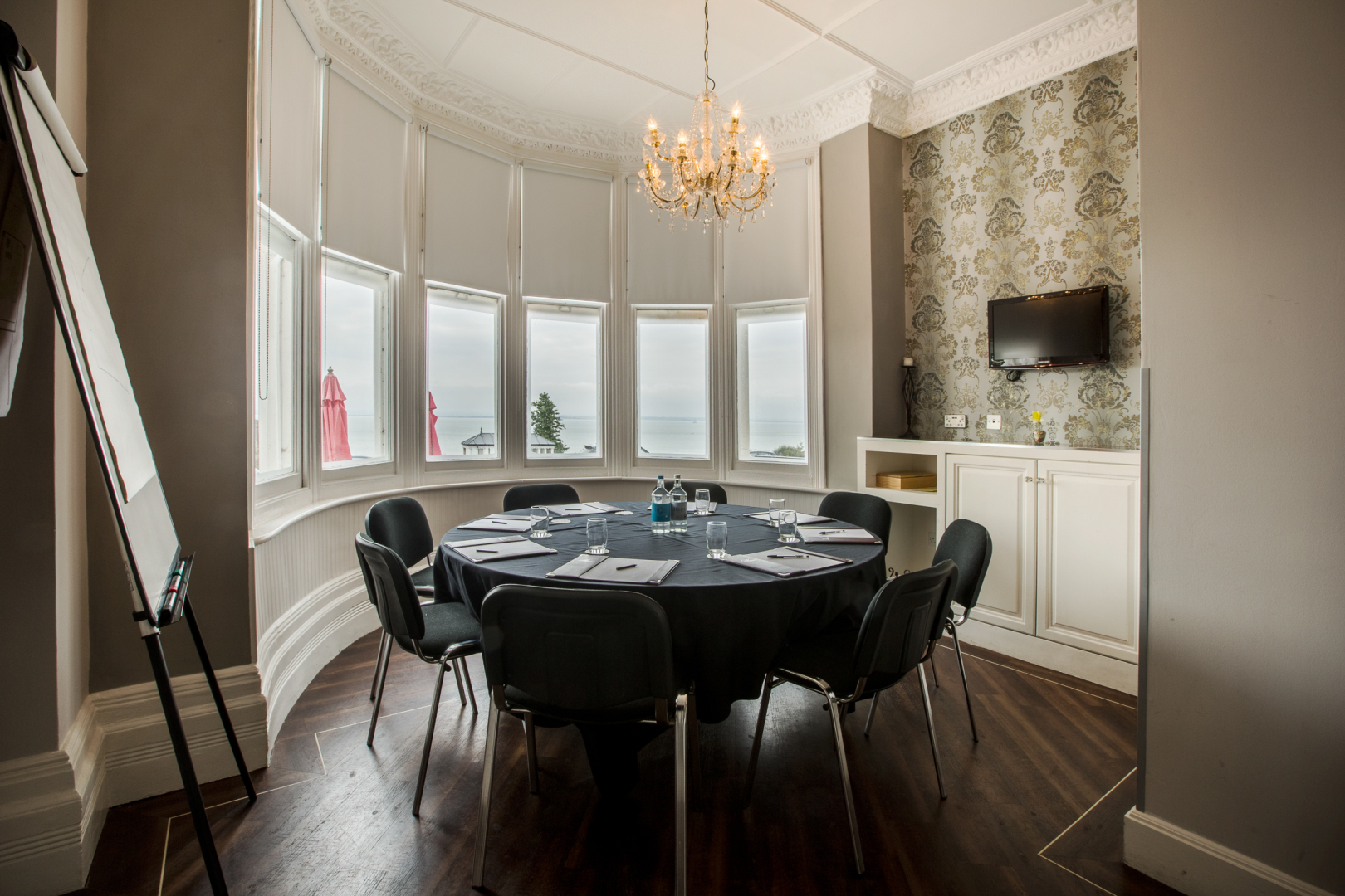 Photo - Muthu Westcliff Hotel (Near London Southend Airport)