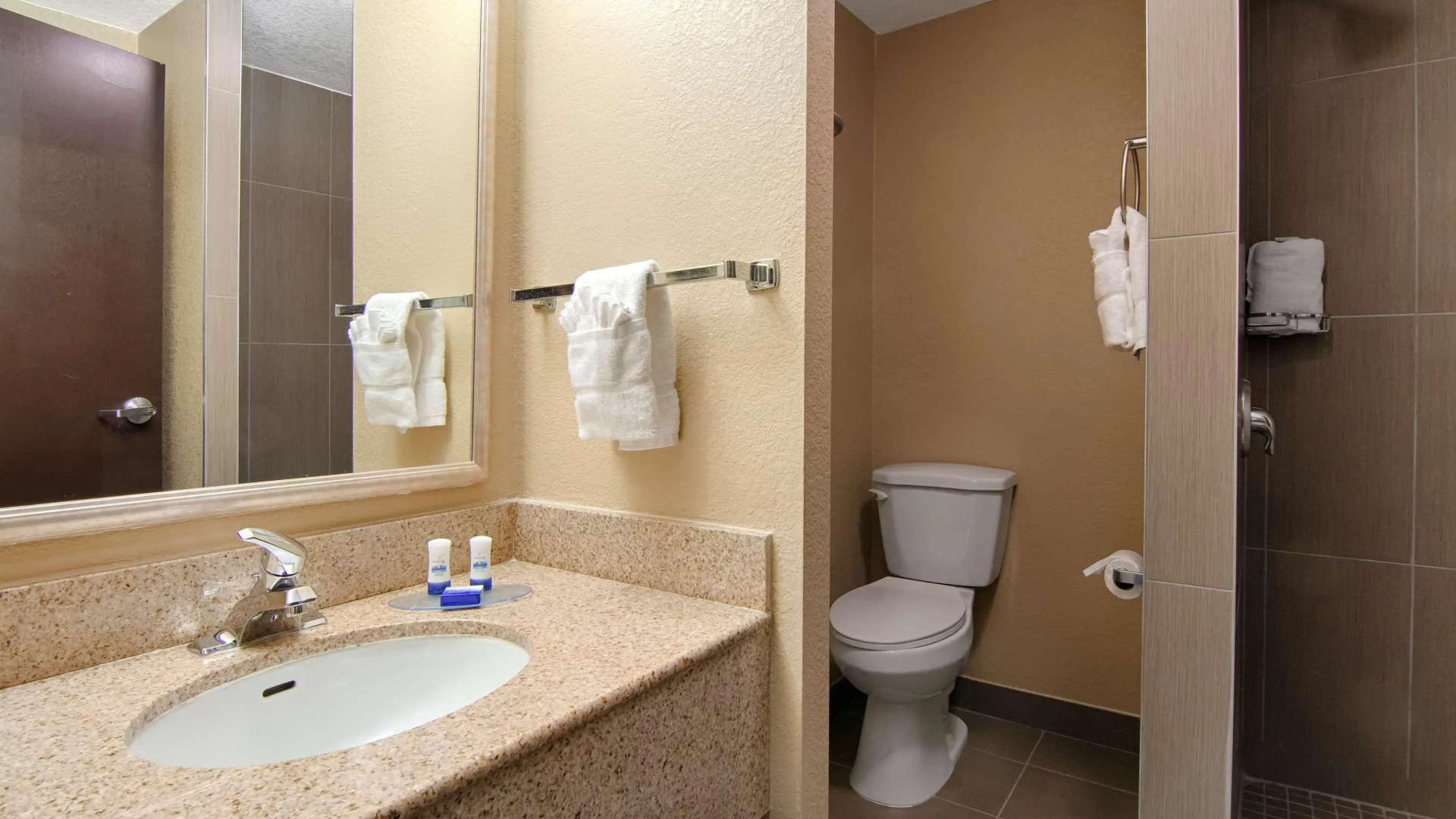 Foto - Best Western Plus Atlanta Airport East