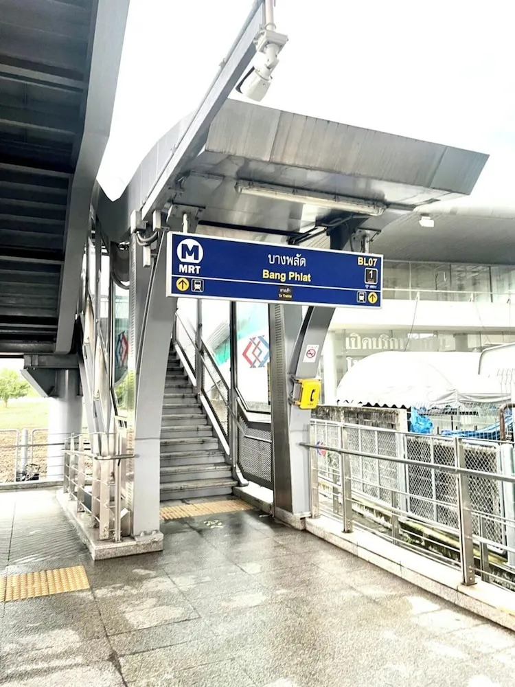 Foto - The Riski Hotel at Bangphlat Station SHA