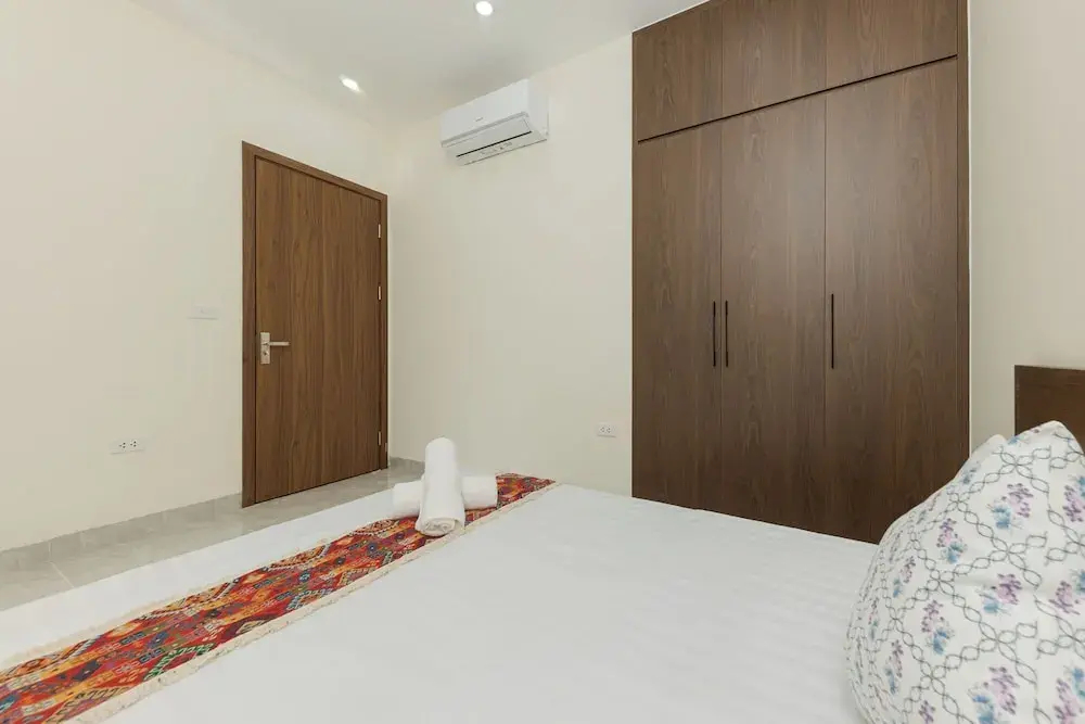 Photo - Townhouse Oak West Lake Apartment