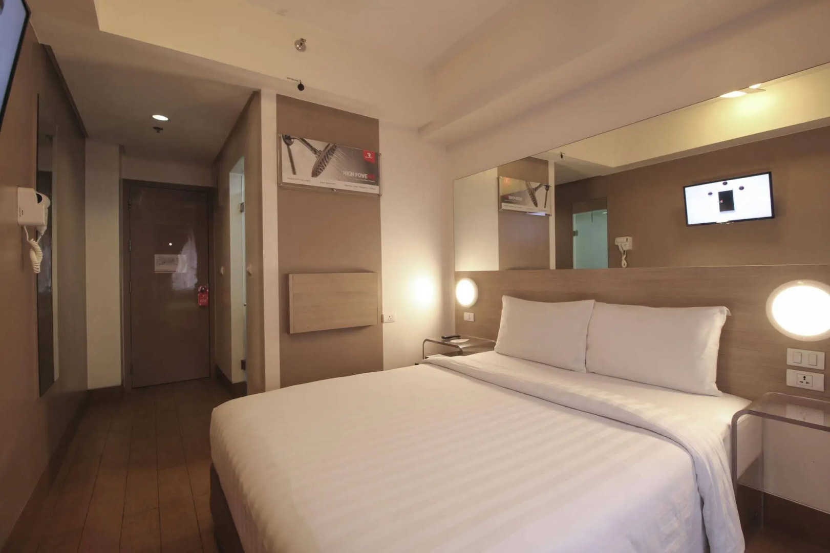 Foto - Red Planet Quezon City Timog