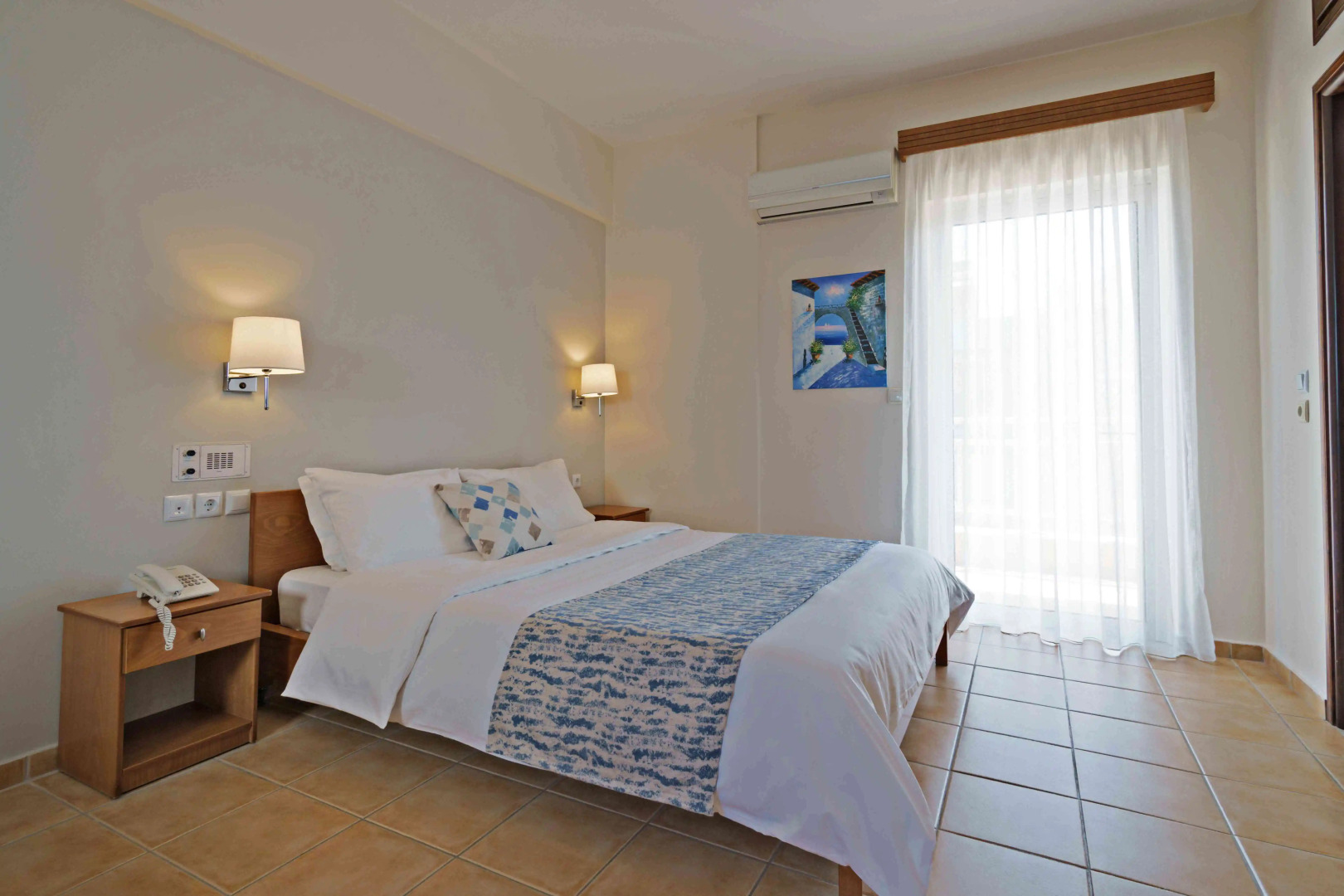 Photo - Batis Aero Beachfront Wellbeing Hotel