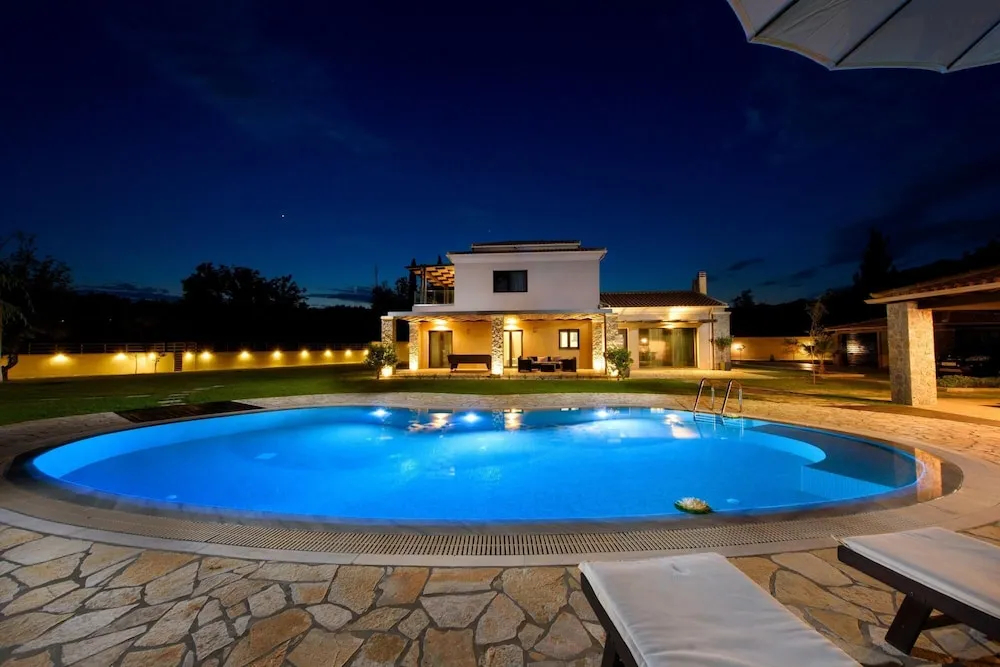 Foto - Villa Black White Dassia