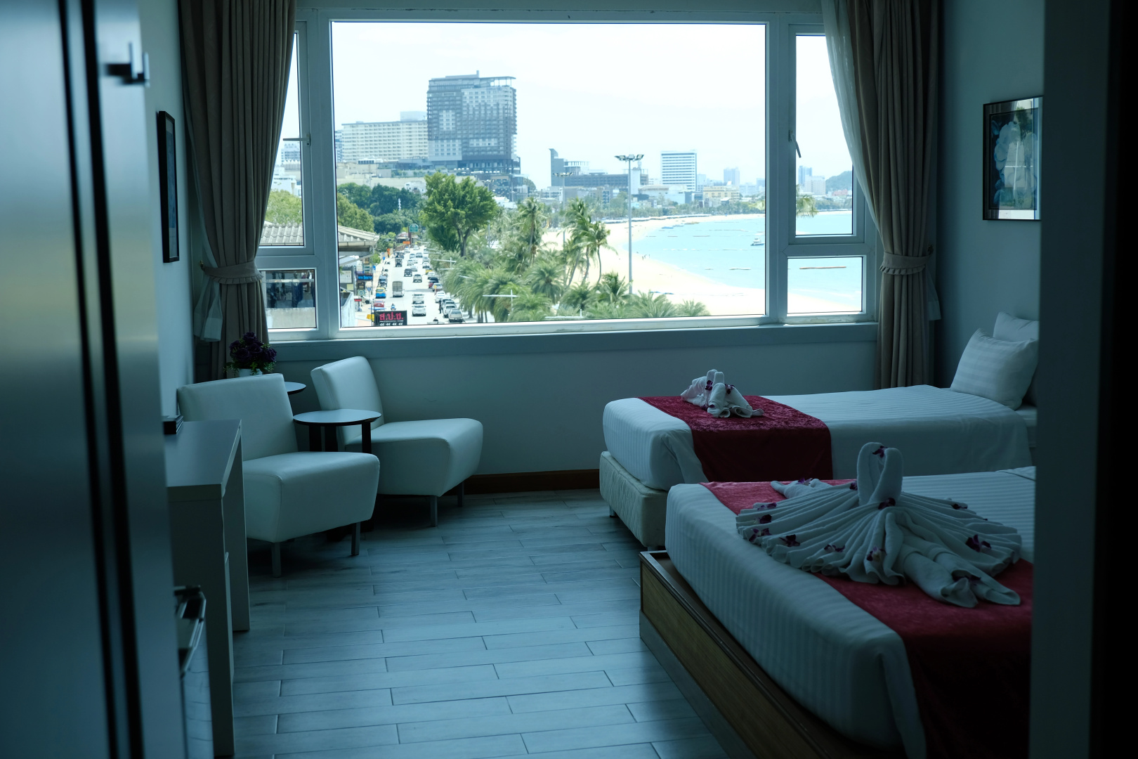 Foto - The Beach Front Resort Pattaya  - SHA Plus