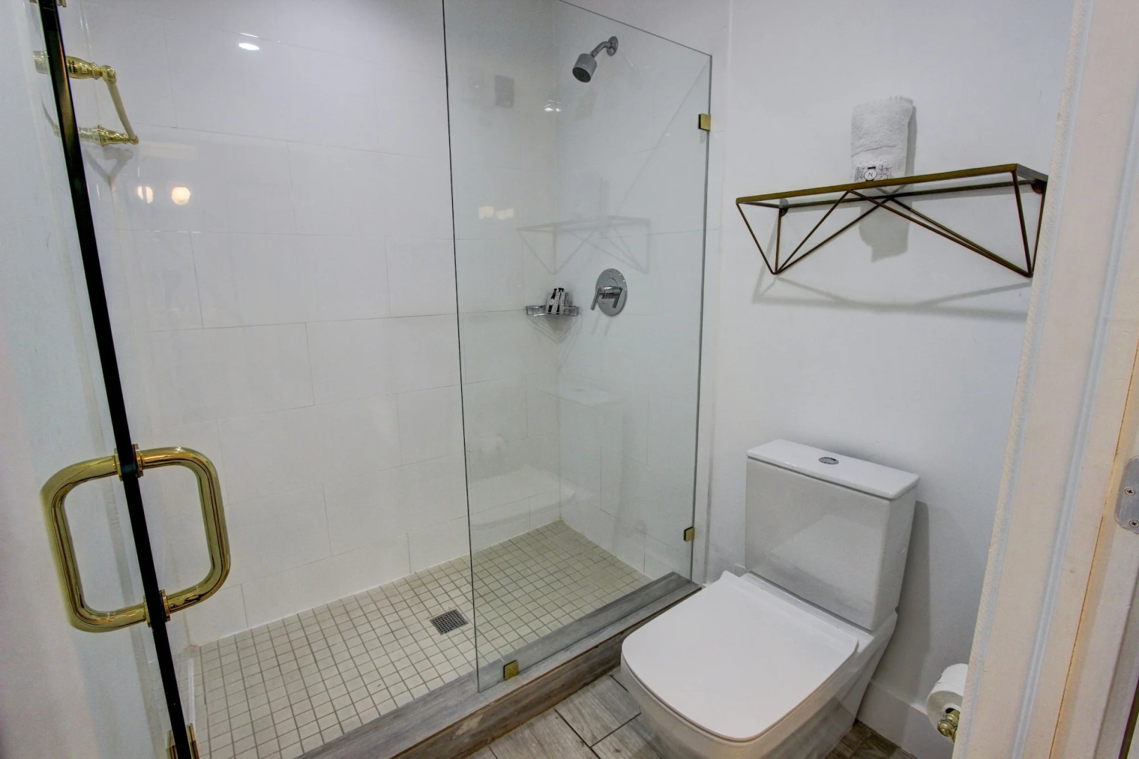 Photo - Oceanside Hotel and Suites