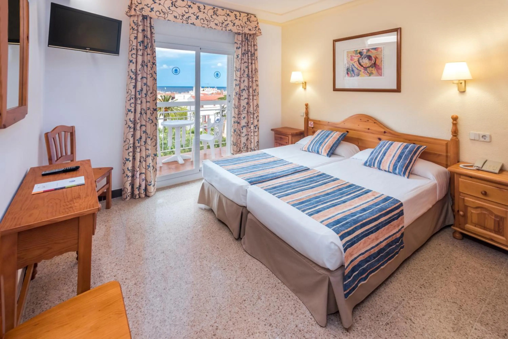 Photo - Hotel GHT Neptuno Tossa & Venus SPA
