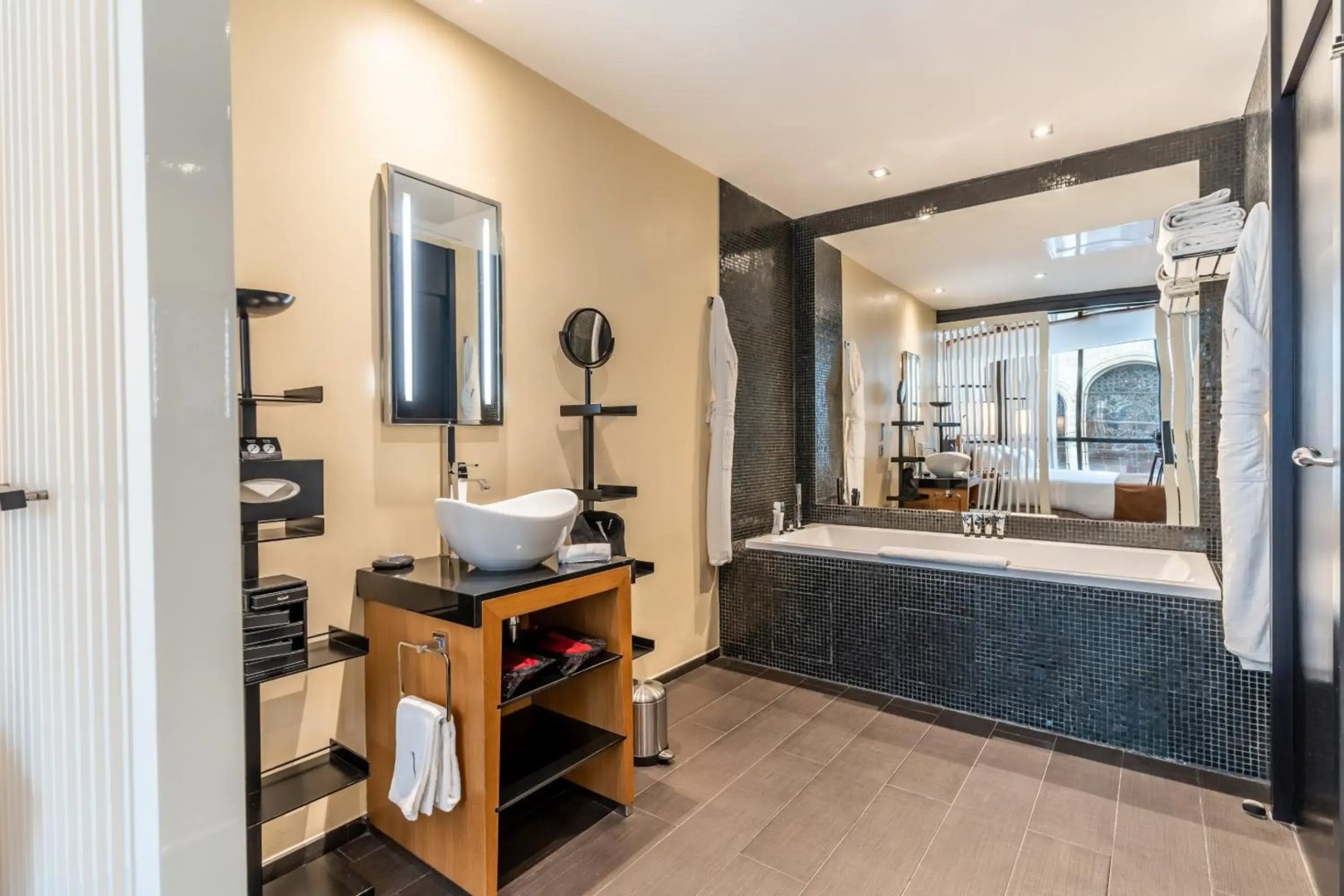 Foto - Five Seas by Inwood Hotels
