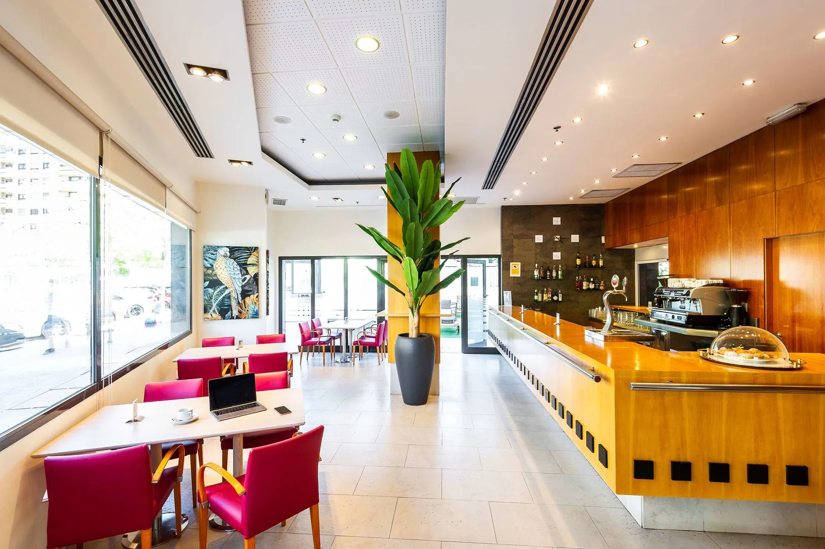 Photo - INNSiDE Valencia Oceanic