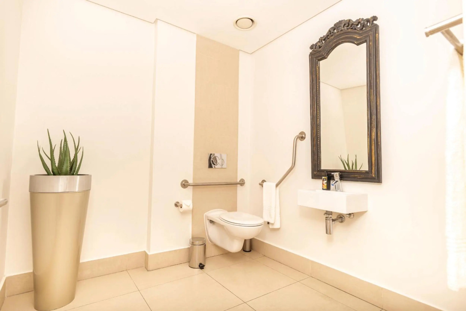 Photo - Newkings Boutique Hotel