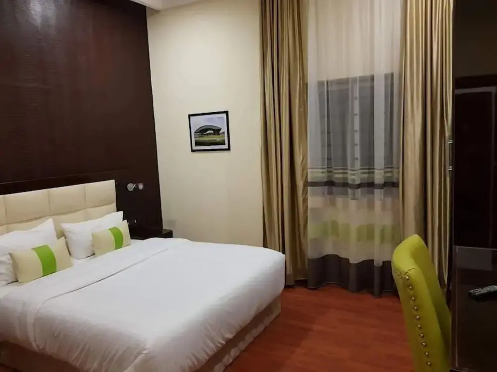 Westnite Apartment