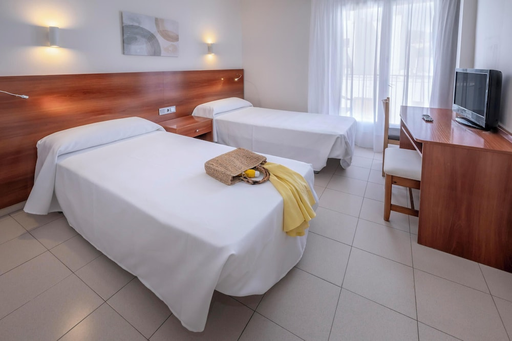 Photo - Hotel GHT Simeon