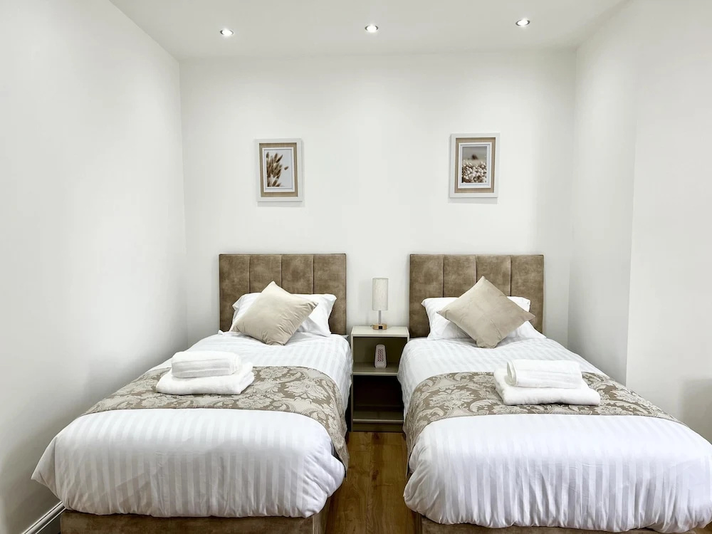 Cozy Newcastle Apartment With 2 Bedrooms