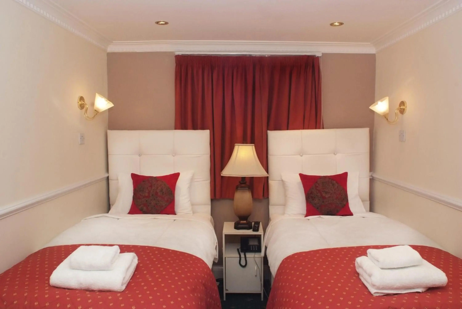 Photo - Classic Hyde Park Hotel