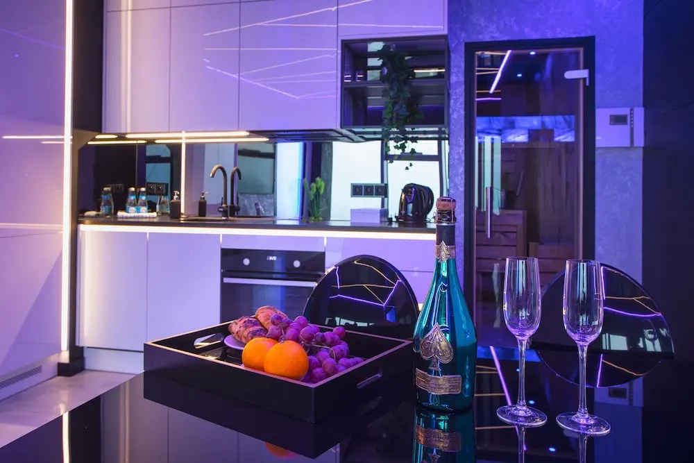 Foto - Apartments in Sky Tower with Bathtub near the window