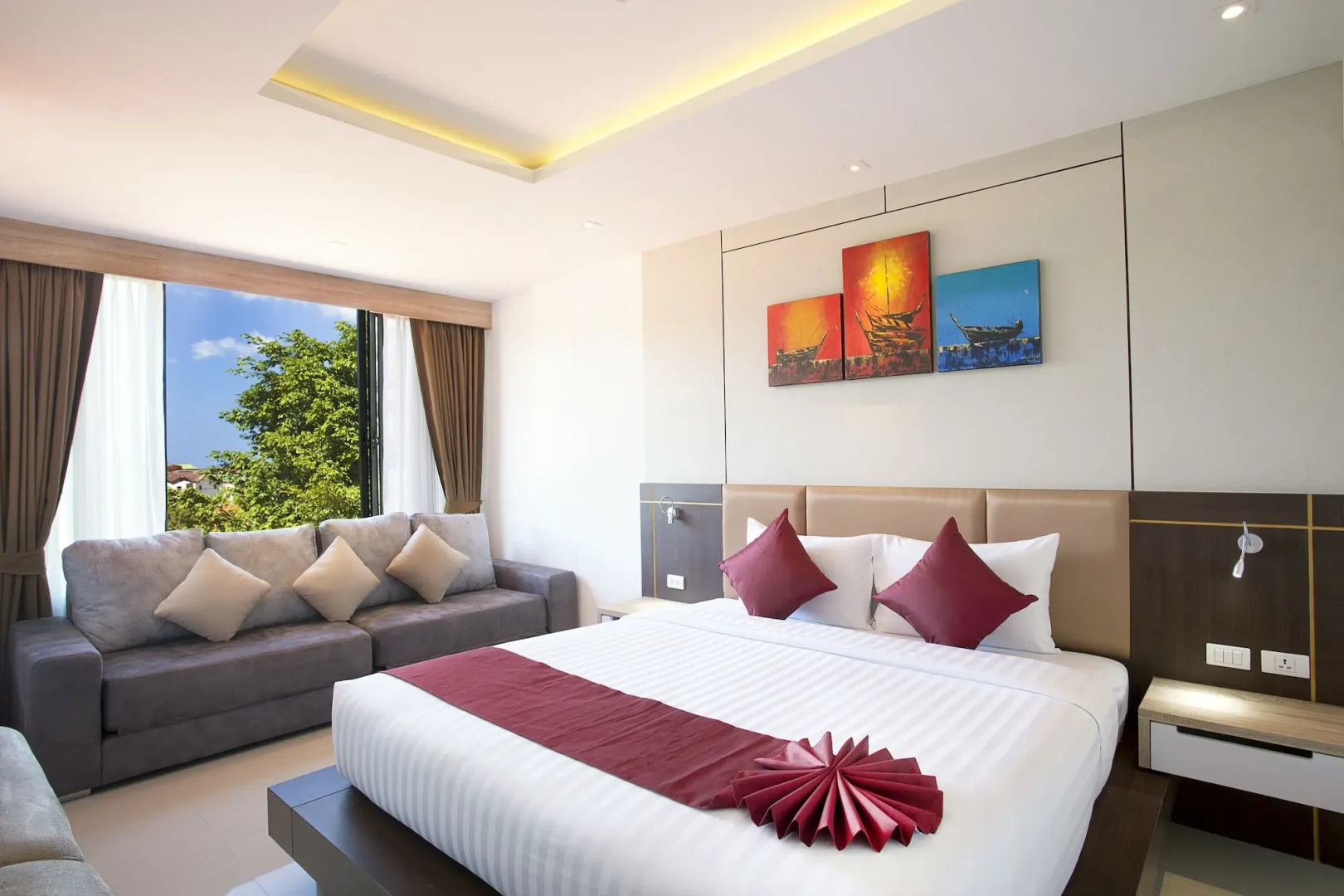Photo - Paripas Patong Resort