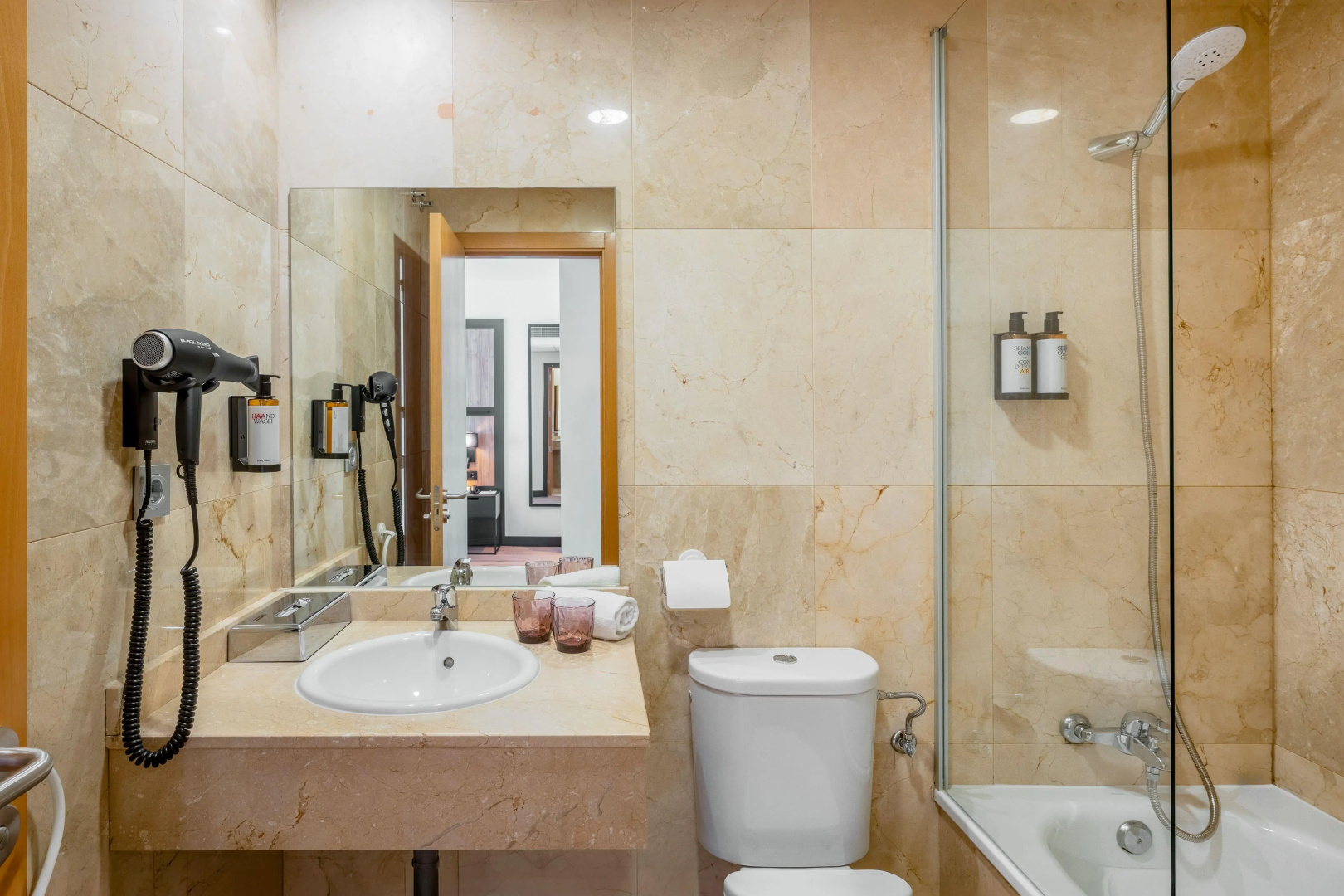 Foto - Madrid Airport Suites, Affiliated by Meliá