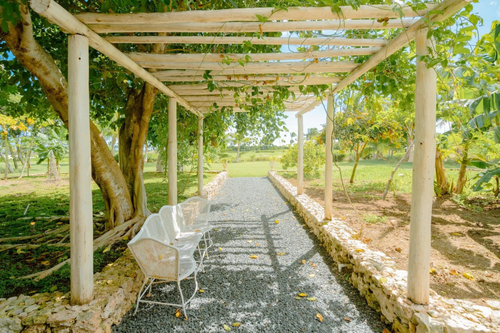 Foto - One-of-a-kind villa with open spaces and amazing views in luxury beach resort