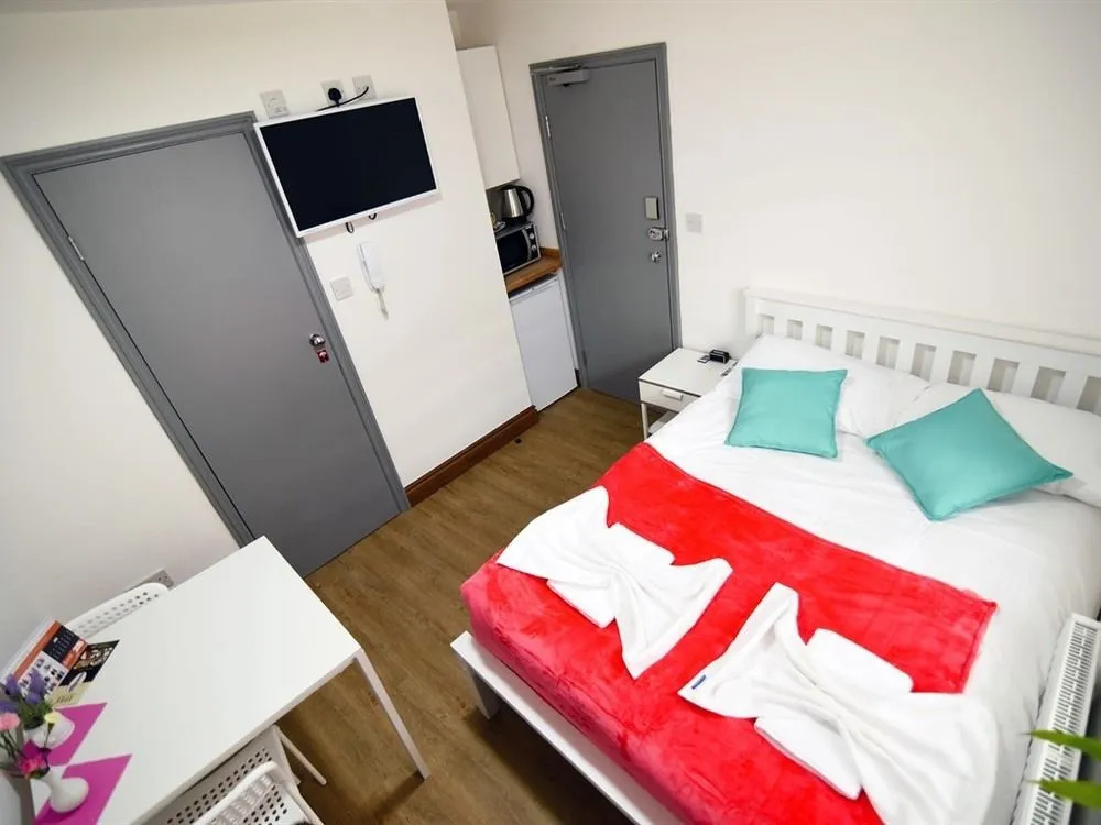 Photo - London Suites
