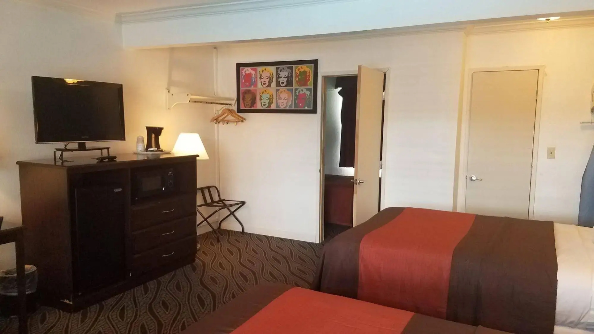 Foto - Sunset West Hotel, SureStay Collection By Best Western