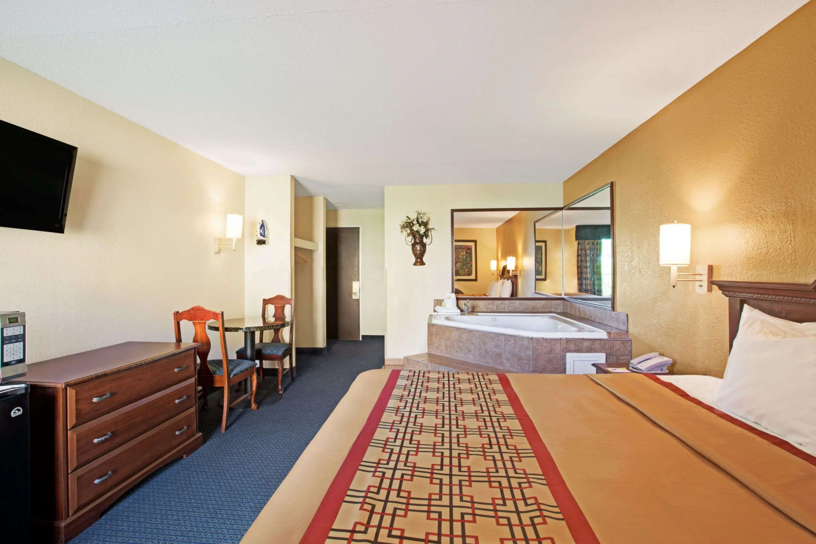 Foto - Days Inn by Wyndham Charlotte/Woodlawn Near Carowinds