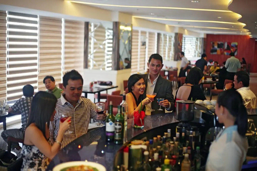 Photo - St Giles Hotel Makati