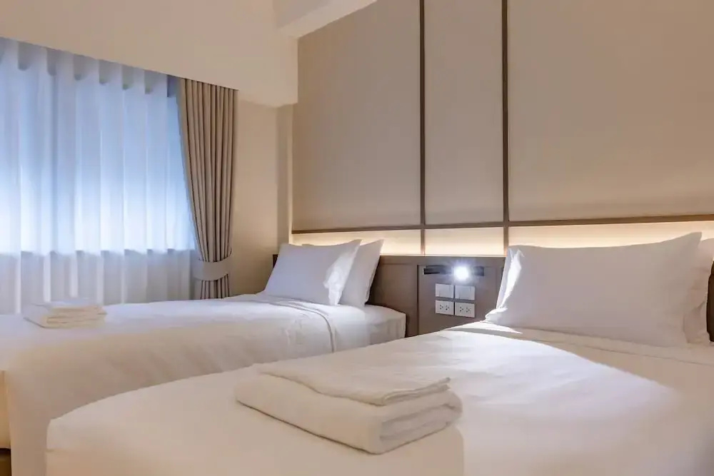 Photo - The Bentley Hotel