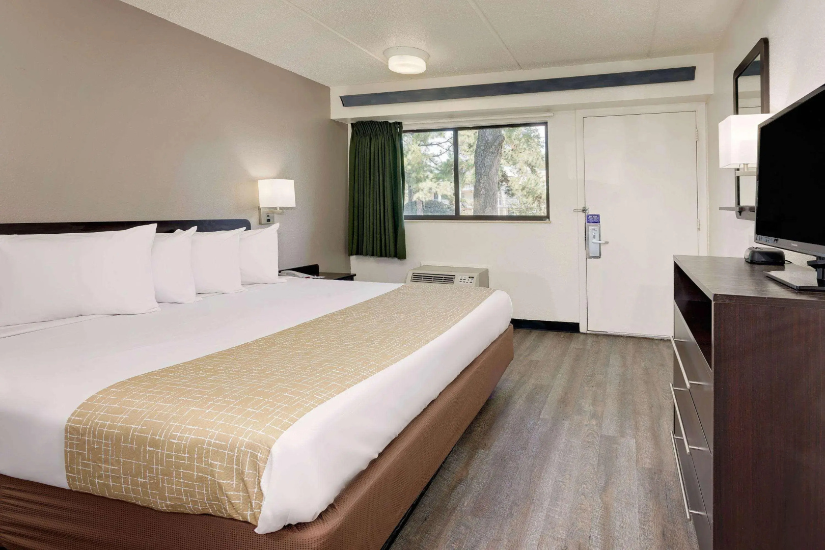 Photo - Travelodge by Wyndham College Park