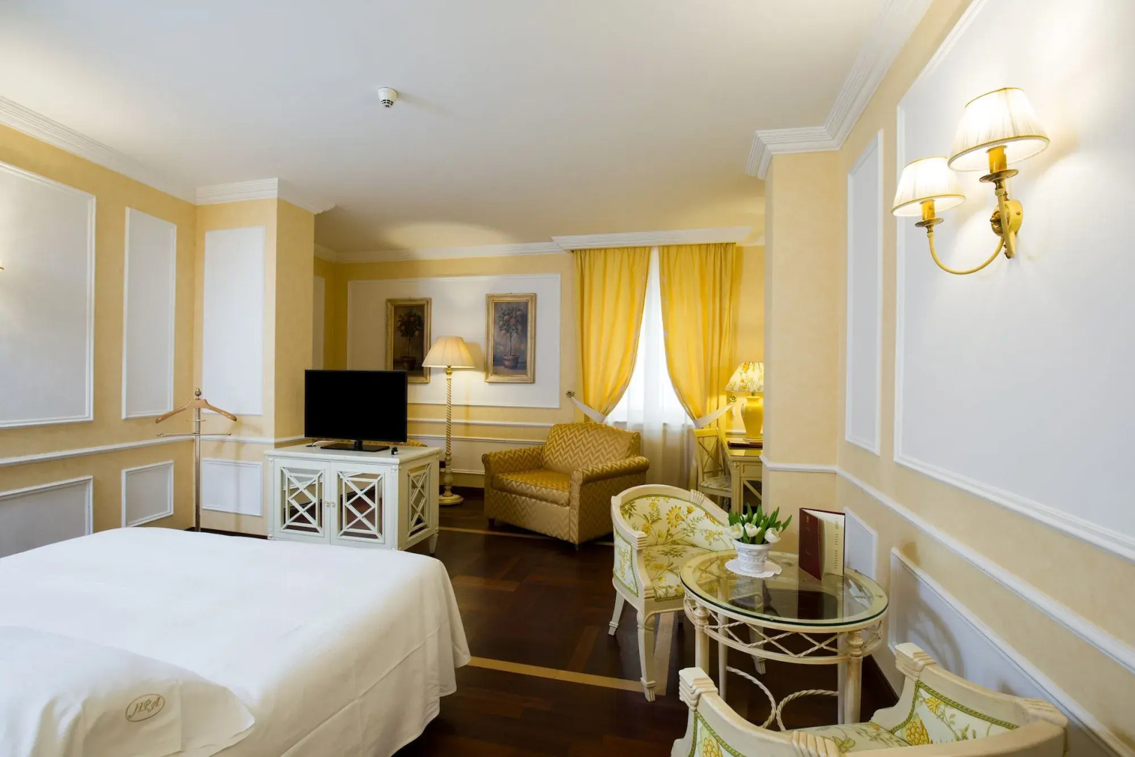 Photo - Palazzo Alabardieri