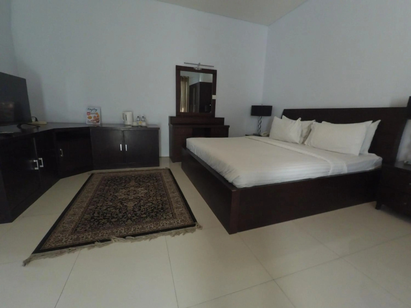 Photo - The Radiant Hotel