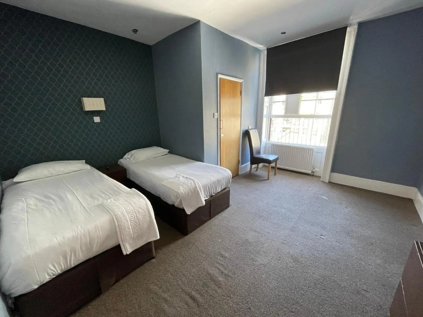 Photo - Somerset Hotel Baker Street London