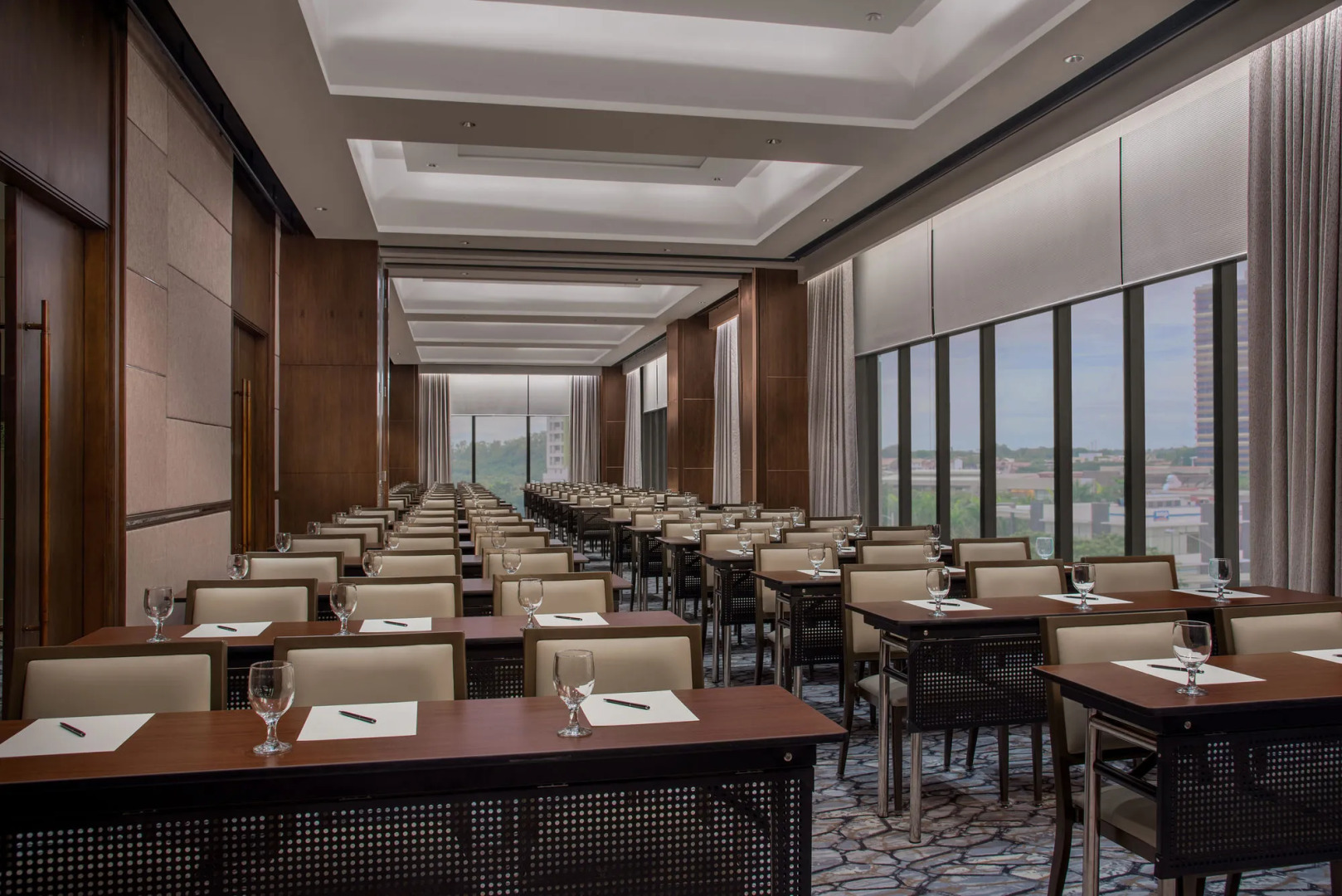 Foto - Somerset Alabang Manila