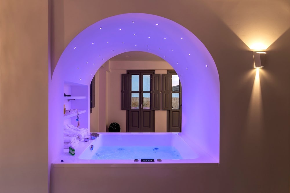 Foto - BlackStone Luxury Suites