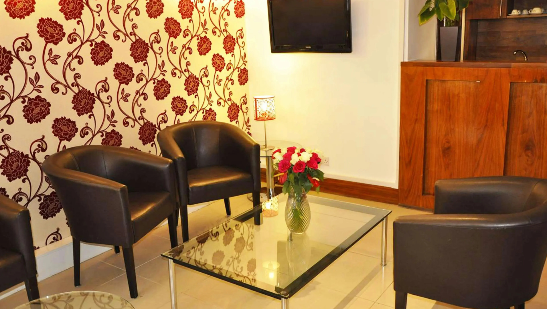 Photo - Kensington Court Hotel